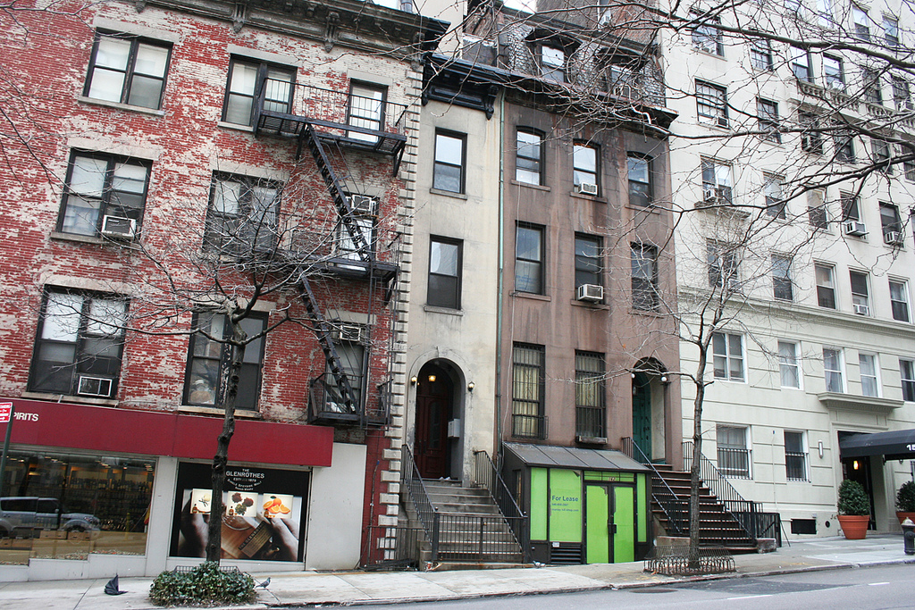 The Mysterious 10-Foot Wide Brownstone on East 37th Street