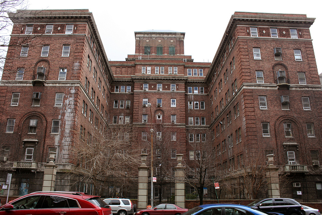The Creepiest Hospital Grounds in Manhattan (Arkham Asylum in NYC?)