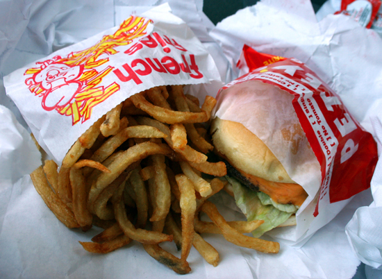 The Best Fast Food Burger In NYC – Petey’s Burger!