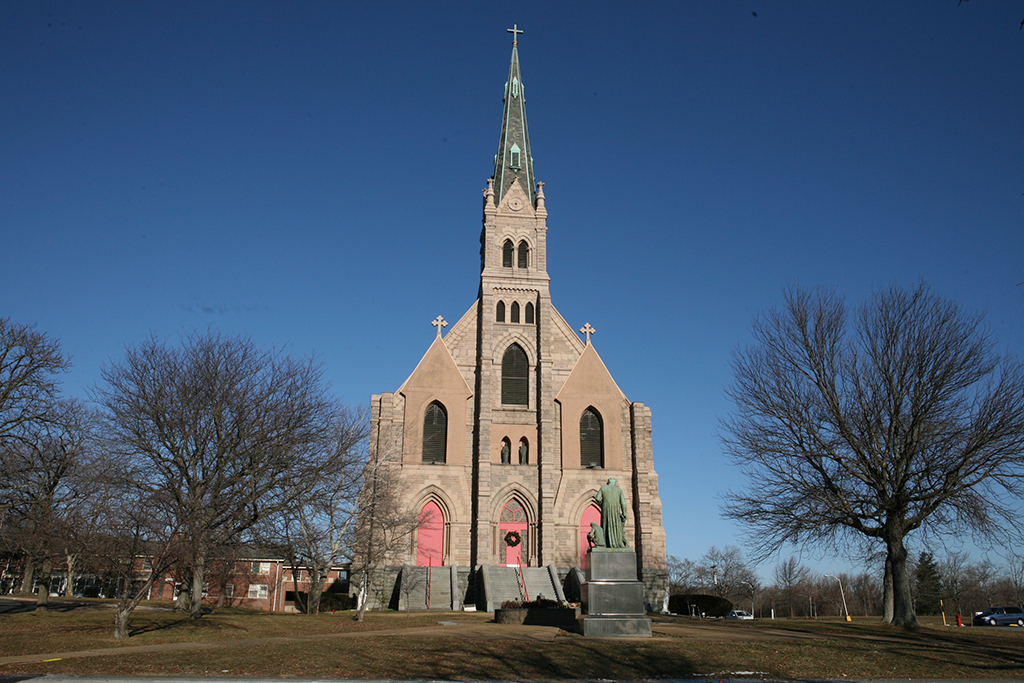 There’s Something Wrong With This Staten Island Church