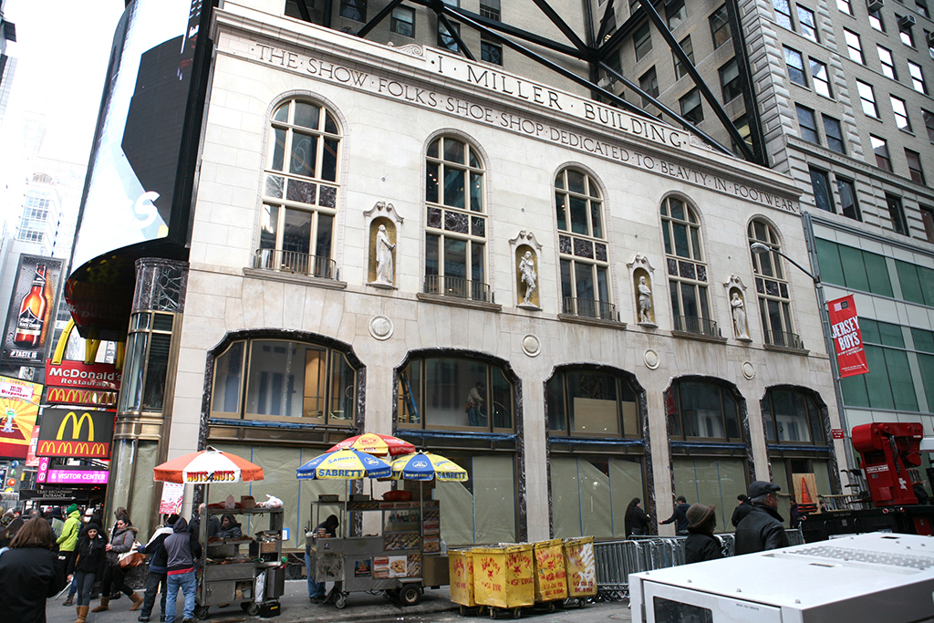 The Prettiest Building In Times Square Has Been Saved