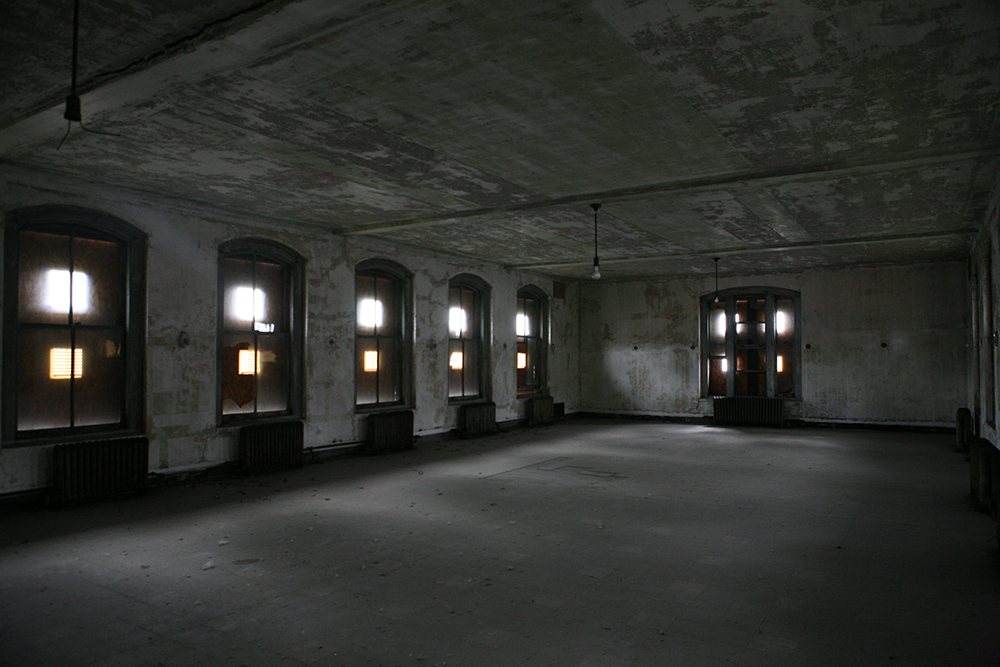 Visit The Abandoned Ellis Island Hospital While You Can!