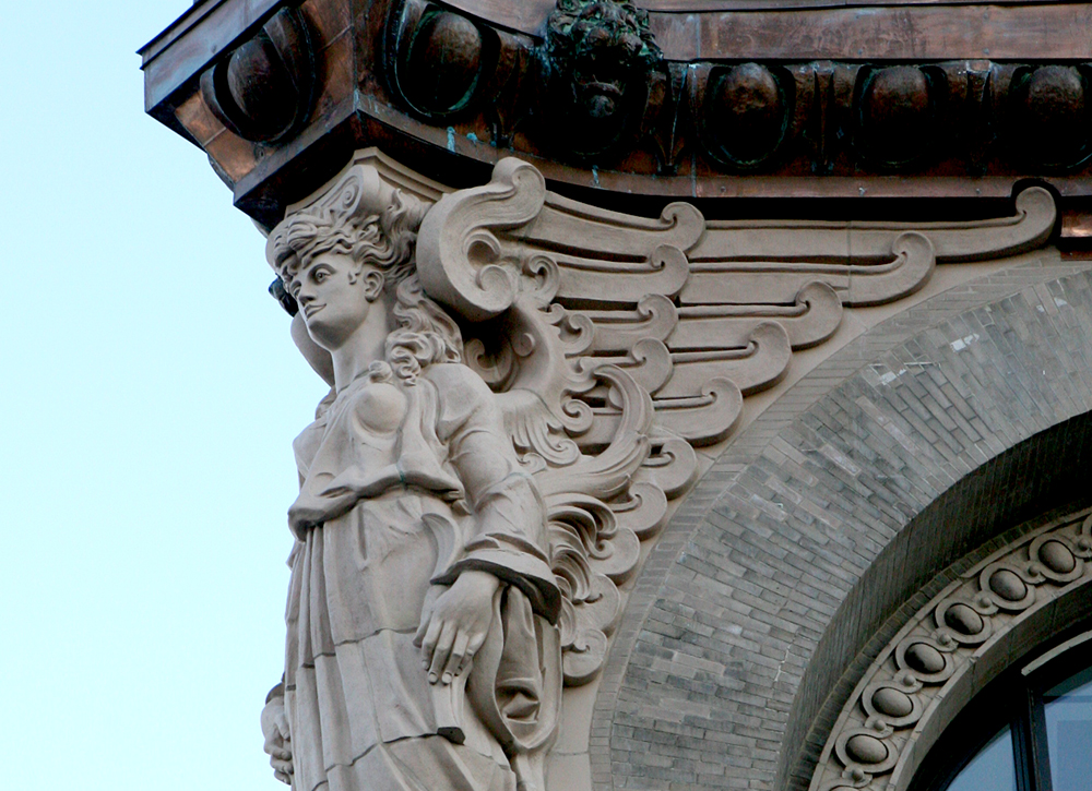 The Angels by the Brooklyn Bridge