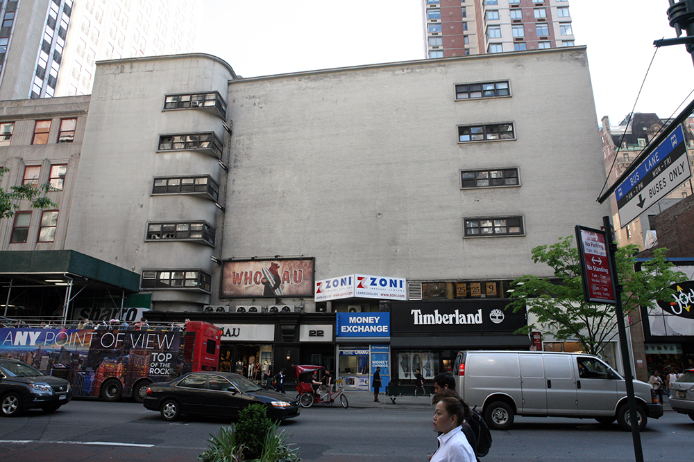 The Strange Little Building Next To The Empire State Building